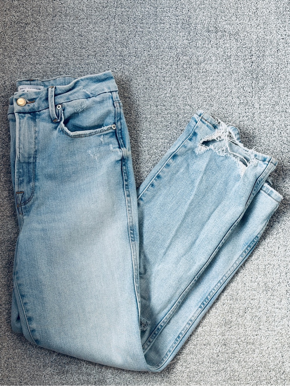 Good American Distressed Straight Leg Jeans Size 4/27 Light Wash